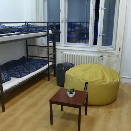 Hub55 Co-working Hostel *