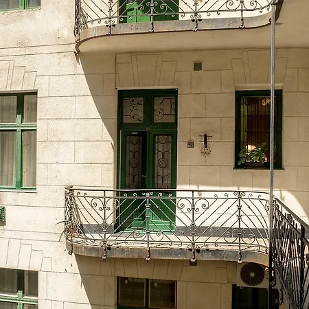 Raday Patio Apartment