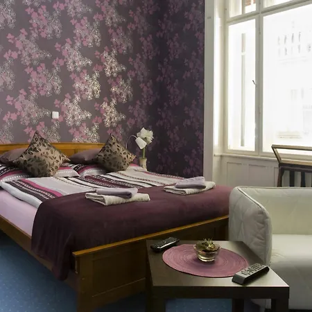 Guestrooms 3*