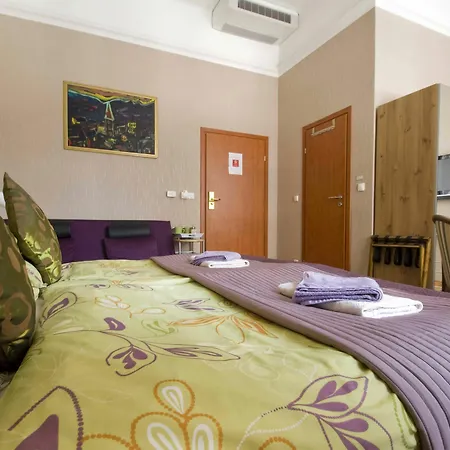 Guestrooms 3* Budapest