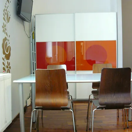 Pet Apartment *