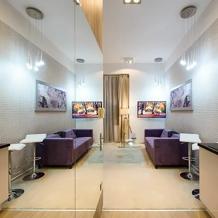 Karoly Corner Residences Apartman *