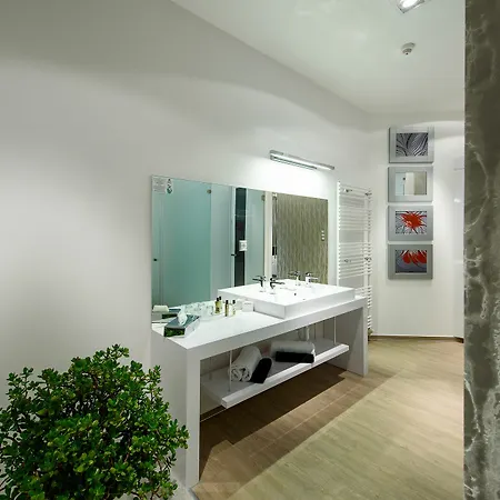 Karoly Corner Residences