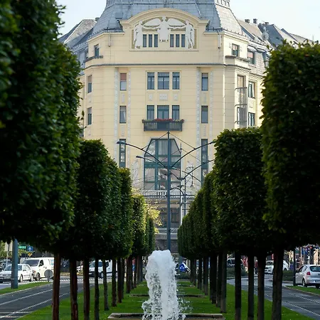 Karoly Corner Residences