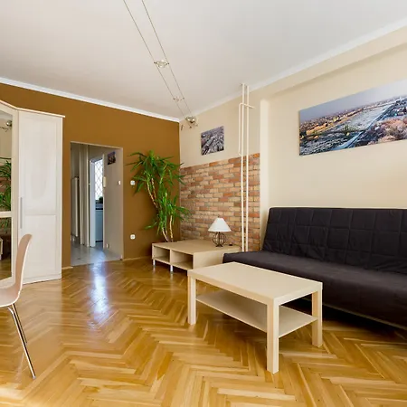 Bpm - East Station Apartment