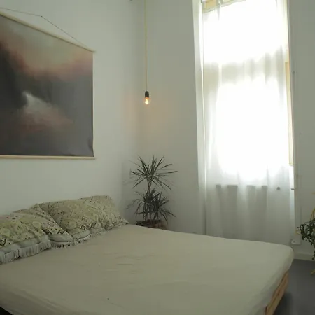 Bpm-apartment Charm And Le Petit Appartement *