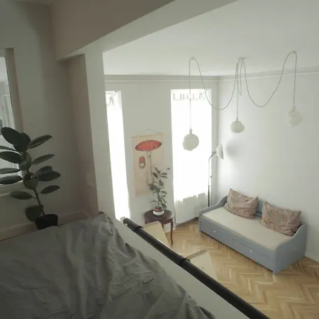 Bpm-apartment Charm And Le Petit Appartement Boedapest