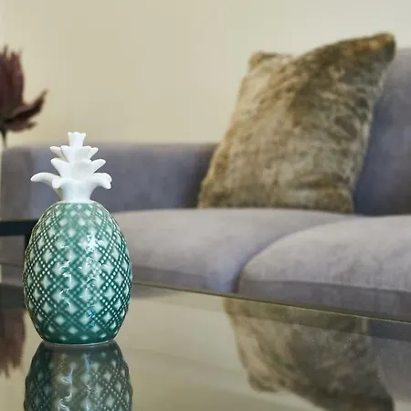 P2 | Apartment *