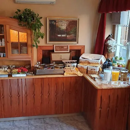 Karin 3* Budapeşte
