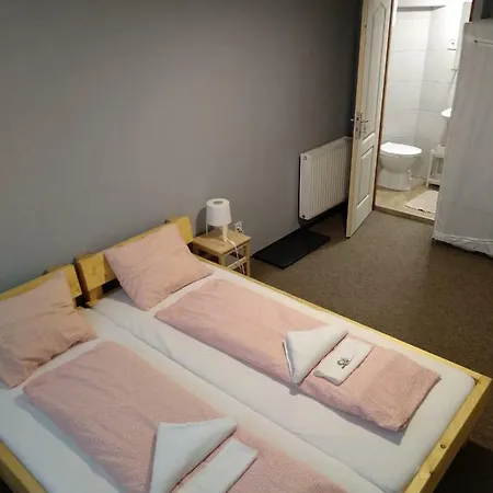 Hobar * Budapest