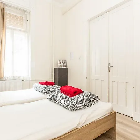 Loyal Bed & Breakfast Budapest