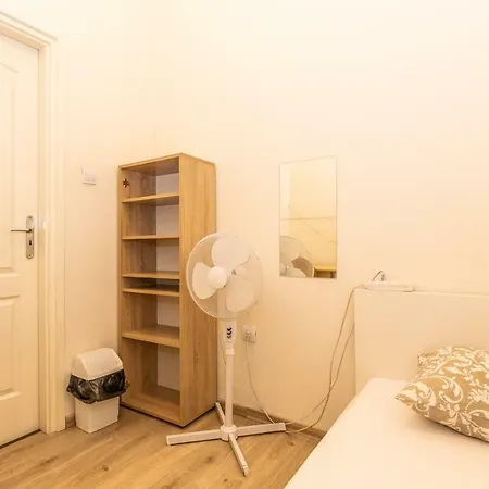 Loyal Bed & Breakfast Budapest