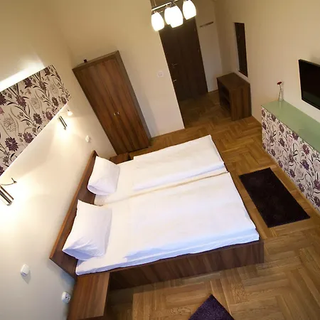 Sasone Szálloda