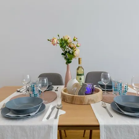 Apartment Designer Dream In The Center W 2br/2bath Budapest