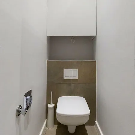 Designer Dream In The Center W 2br/2bath