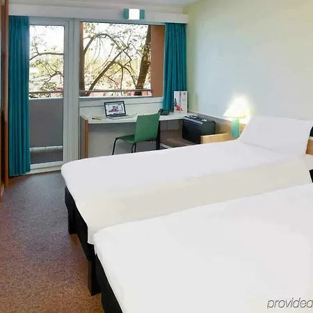 Ibis Citysouth Ξενοδοχείο 3*