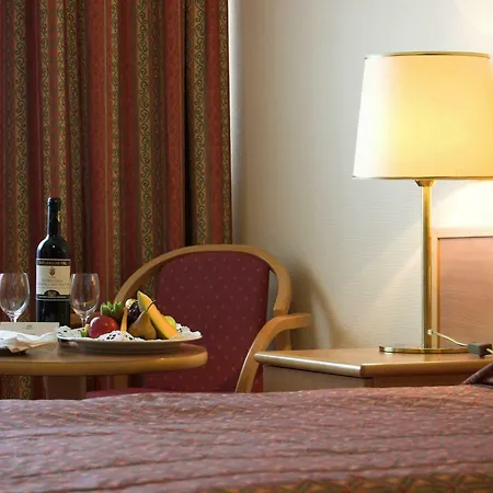 Danubius Arena Hotell 4*
