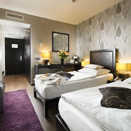 Charm - Formerly Boutique Hotel