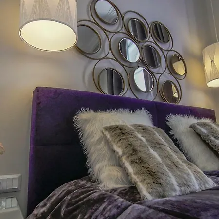 Opera With Free Parking, 2br2ba, Ac Budapest