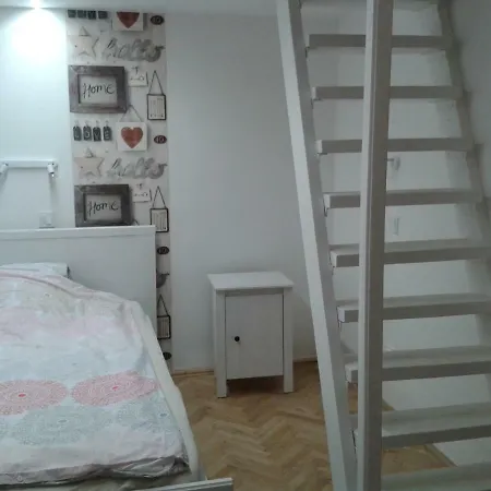 Lily Apartment *