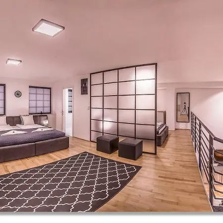 Grand Loft