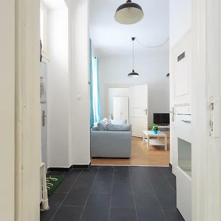New - Super Super Apartman