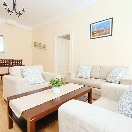 Casa Nostra Basilica Apartment *