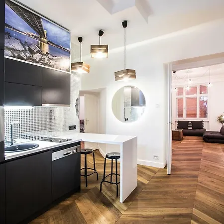 Daylight Apartment, The Location * Budapešť