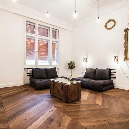Daylight Apartment, The Location * Budapešť