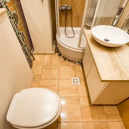 Stones And Wood With Ac Apartman *