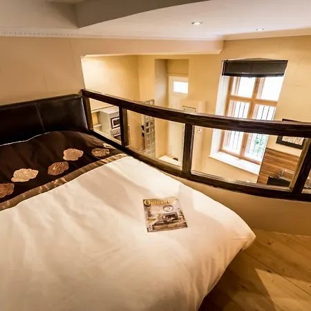 Stones And Wood With Ac Apartman Budapest