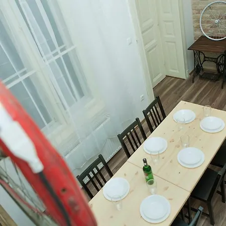 Cheerful And Cozy 2 Bedrooms 2 Bathrooms With Location Apartment *