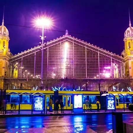 Cheerful And Cozy 2 Bedrooms 2 Bathrooms With Location Apartment Budapest