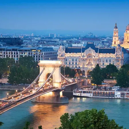 Quiet And 2 Bedrooms 2 Bathrooms In The Heart Of Apartment Budapest