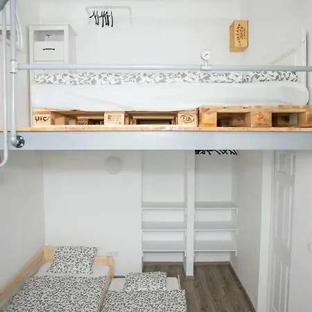 Quiet And 2 Bedrooms 2 Bathrooms In The Heart Of Apartment