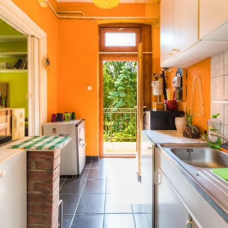 Green Apartment Budapest *