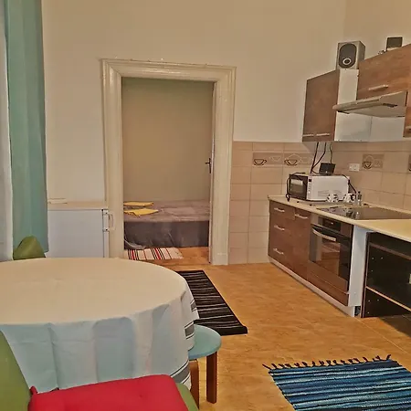 Danube Near Cozy Apartment Budapest