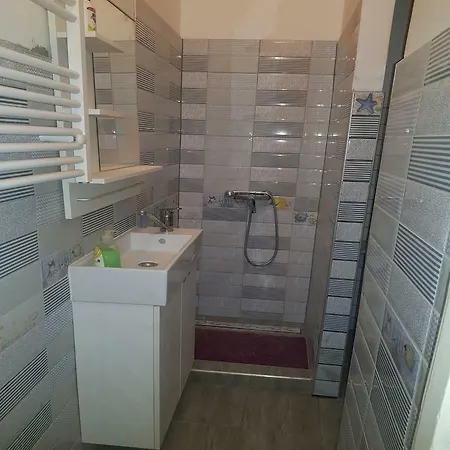 Apartment Danube Near Cozy Budapest