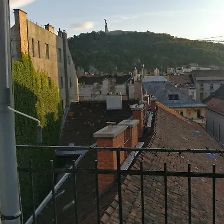 65 Négyzetméteres, 1 Hálószobás, 1 Saját Fürdőszobával Rendelkező Apartman 5. Kerület - Belváros Te Apartman Budapest
