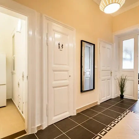 Bpr A2 Downtown Comfy Apartment *