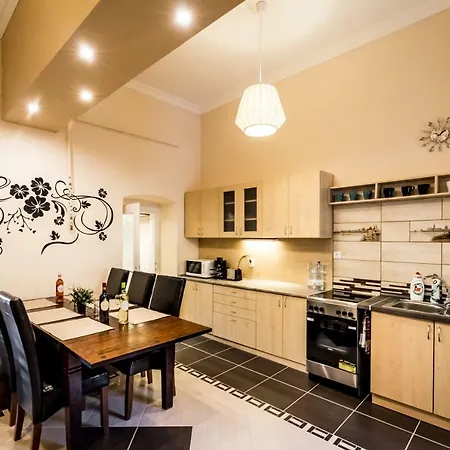 Bpr A2 Downtown Comfy Apartment