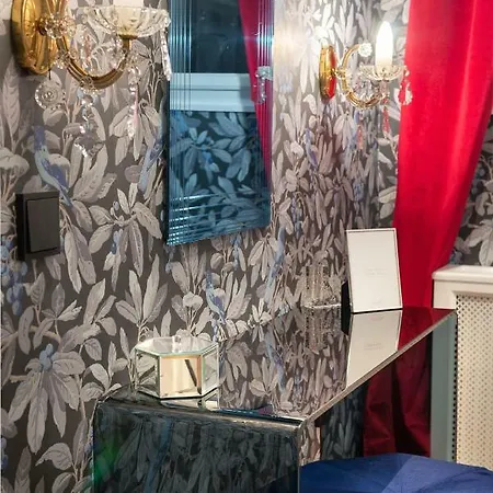 Erkel Boutique Apartment-chic Flat By Market Hall Apartment