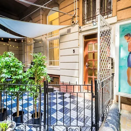 Bpr Vintage Garden With Terrace & Sauna Appartement