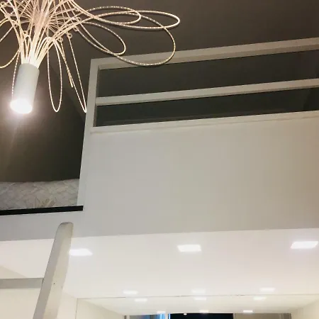 Opera With Free Parking, 2br2ba, Ac Apartment Budapest