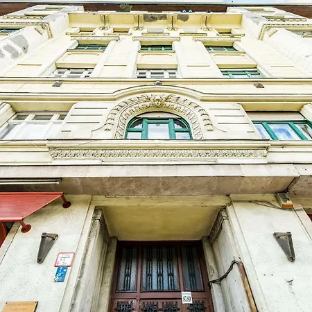 Apartment Bpr Buda Dream