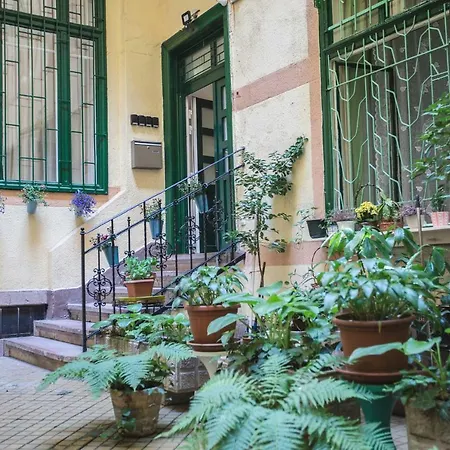 Passage 2 Bed & Breakfast