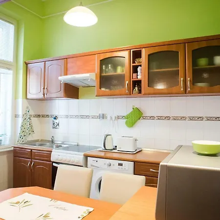 Muranyi Family Apartment