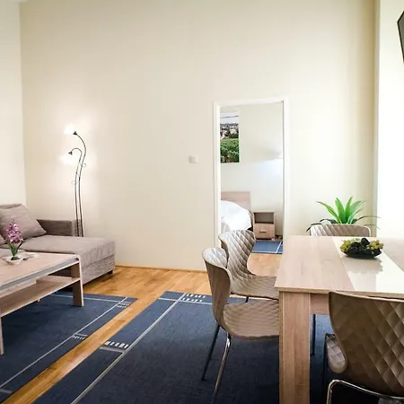 Apartment Regiposta Street- Center Budapest