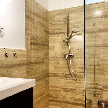 Apartment Deluxe In The Heart Of The *