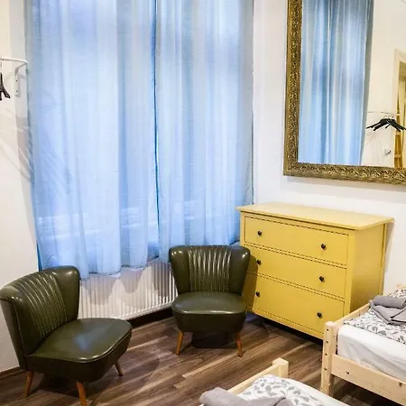 Cheerful And Cozy 2 Bedrooms 2 Bathrooms With Location * Budapest